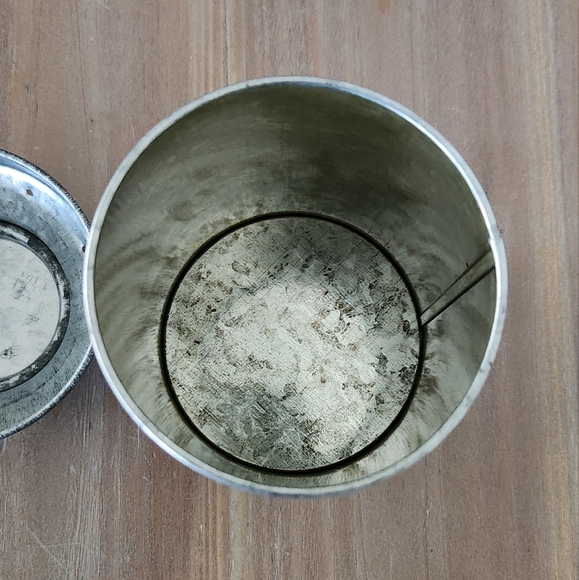 🍎 Vintage Apple Design Metal Canister – Rustic Farmhouse Kitchen Décor - Picture 11 of 16